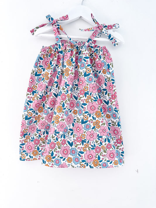 Ruffle sun dress slot