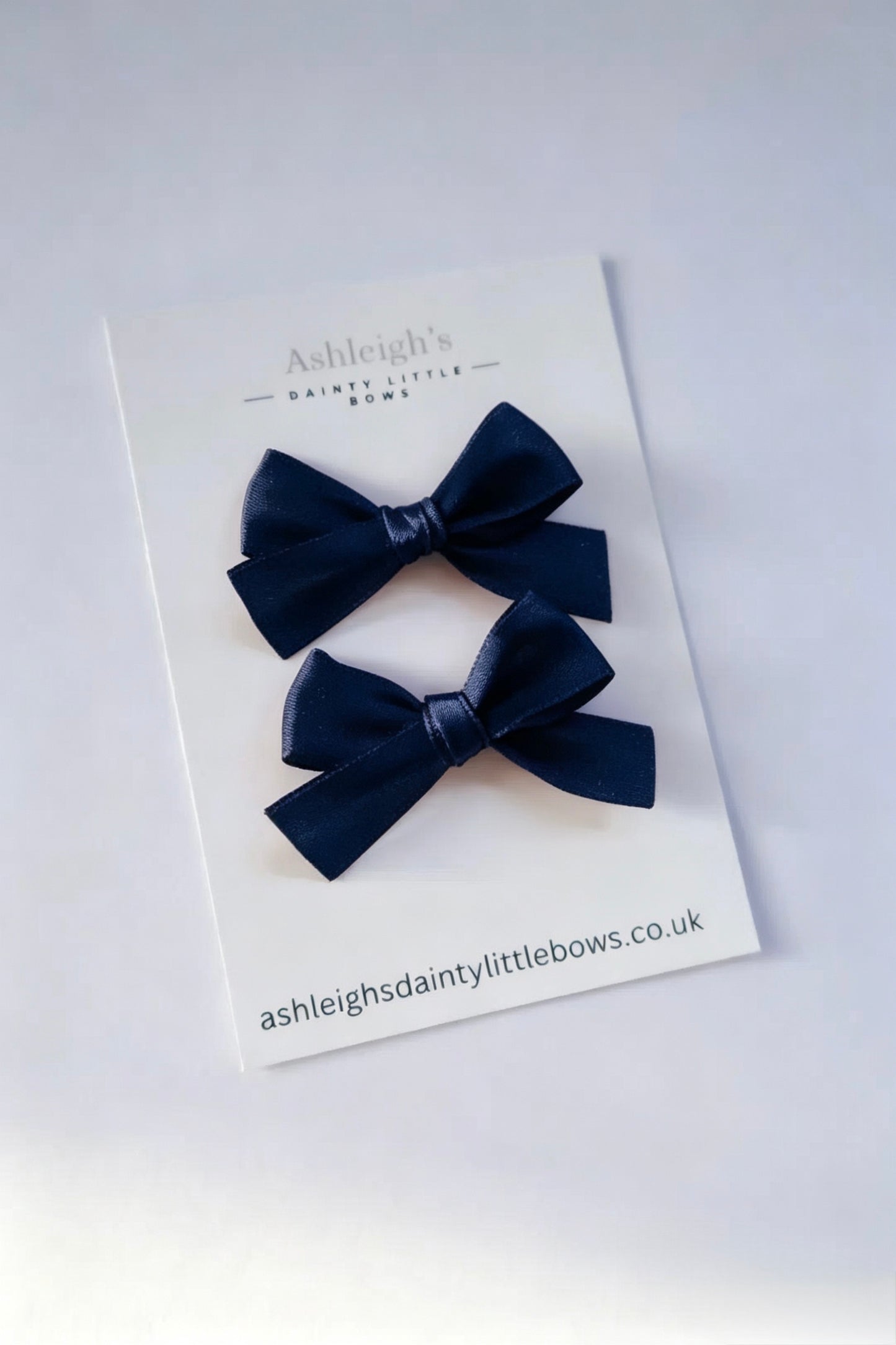 Mini hand tied bow (9 colours available)