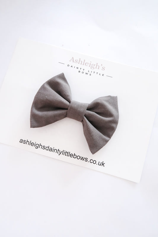 Classic bows school colours plains