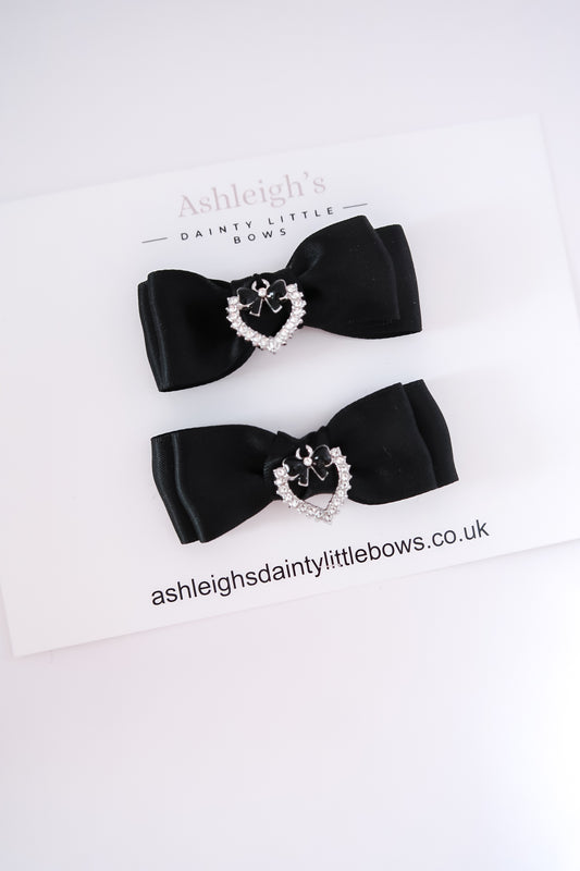 Black heart charm bow