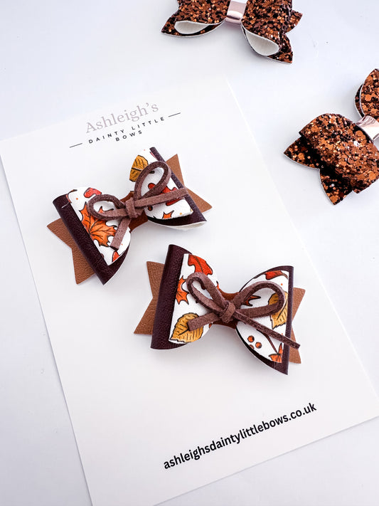 Autumn midi leaves