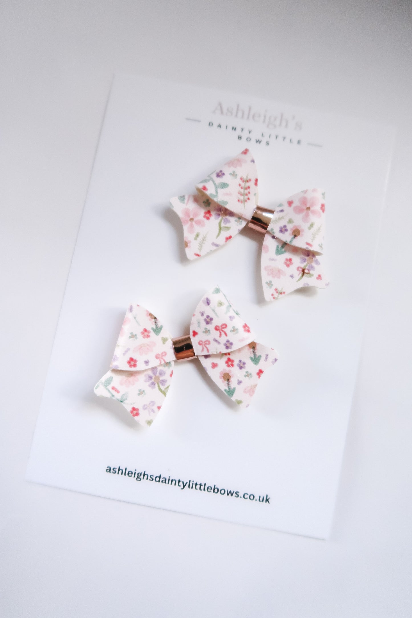 Bloom pink bow