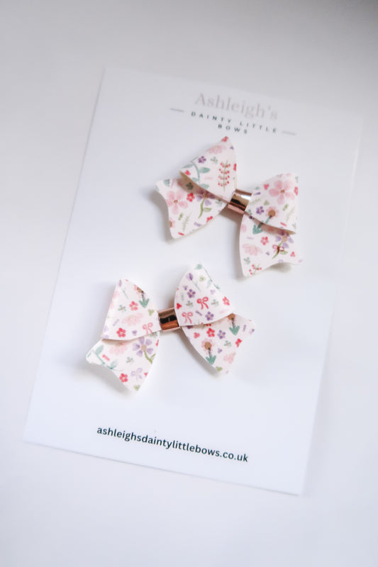Bloom pink bow