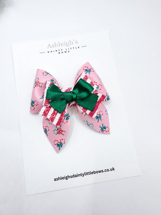 Cindy Lou pinch bow