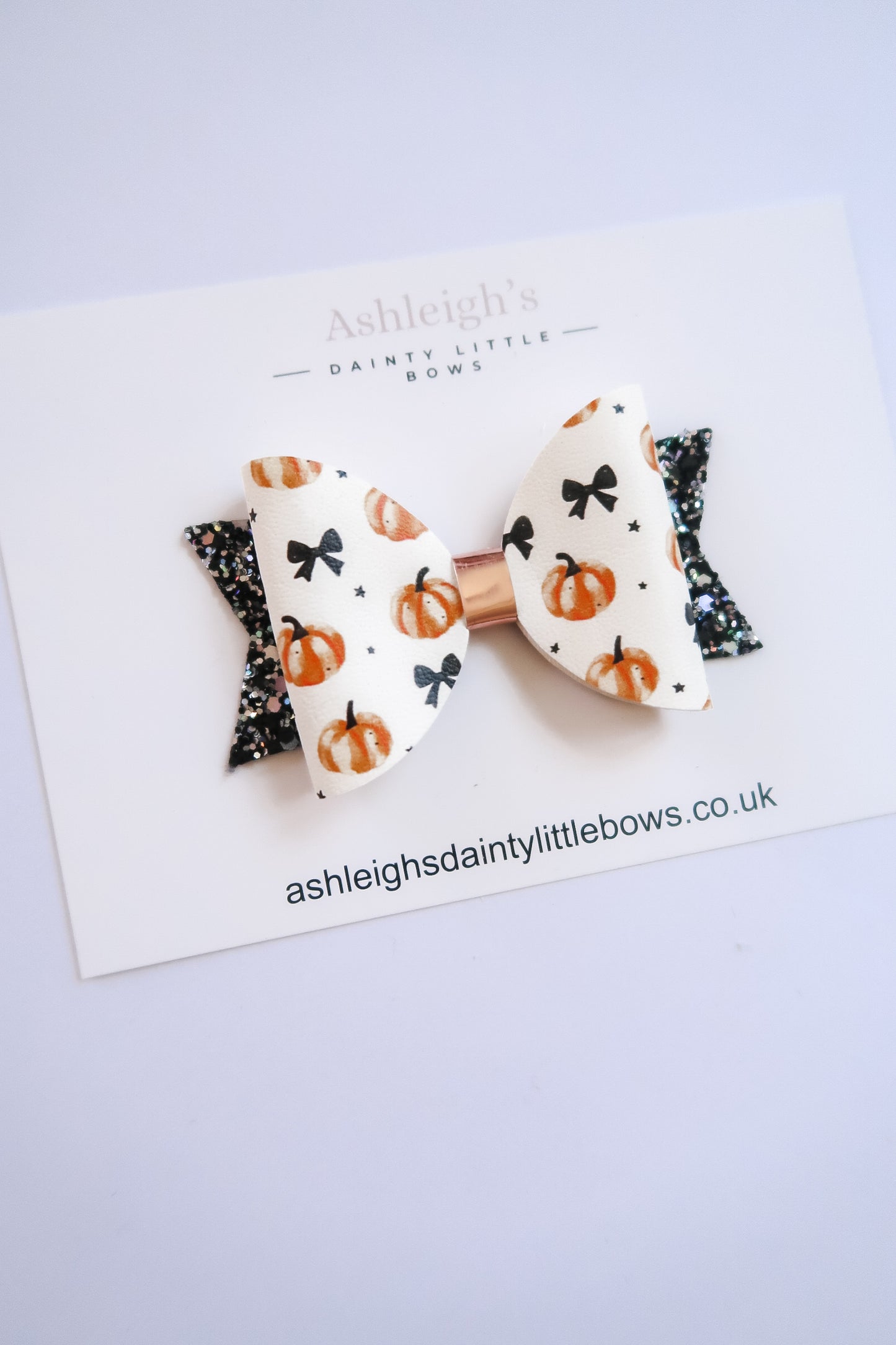 Dolly pumpkin bow