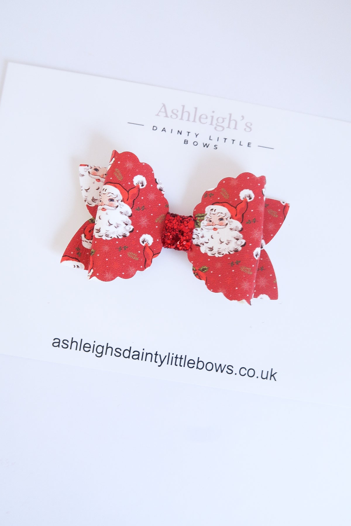 Vintage Santa scalloped bow