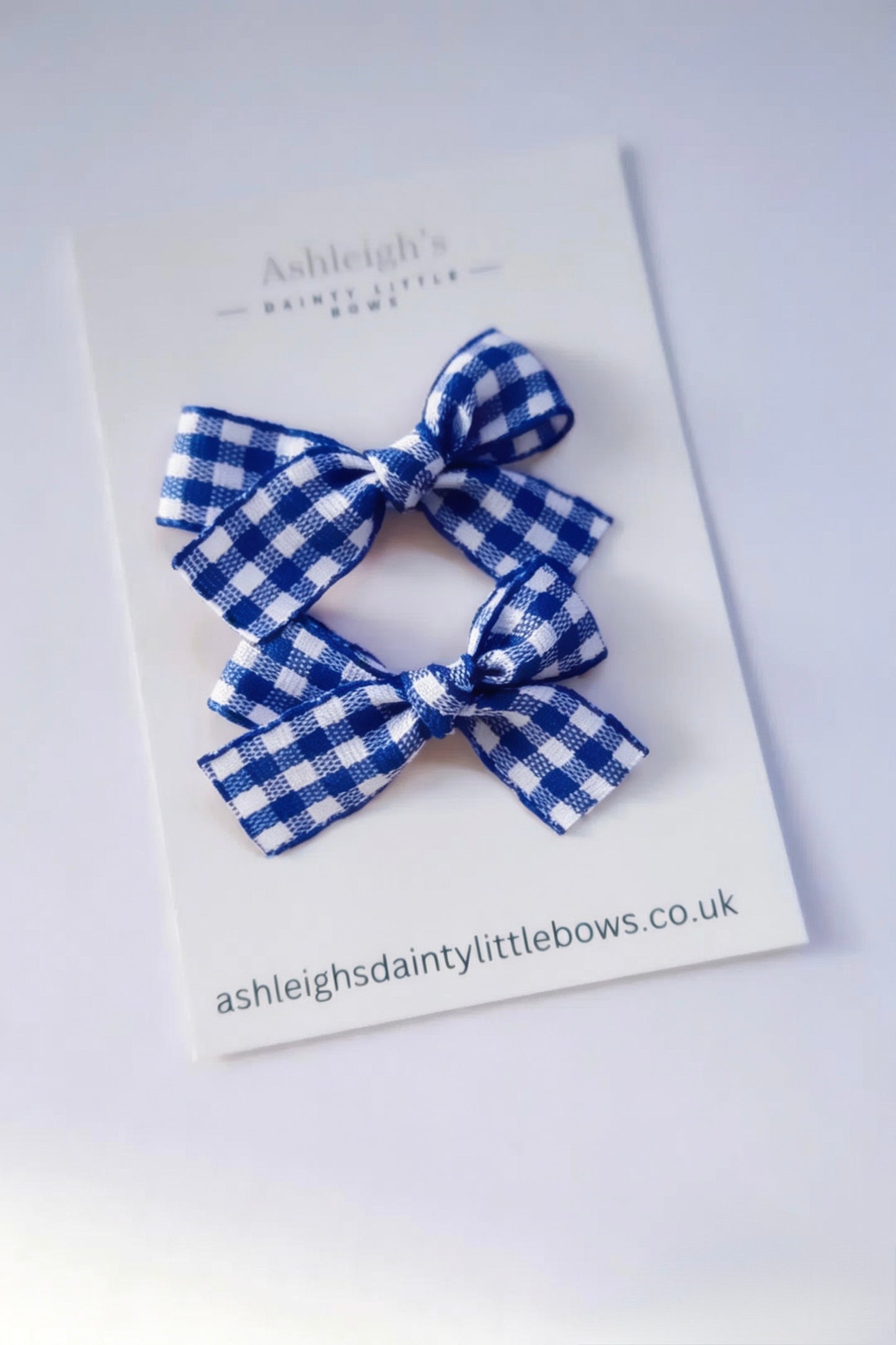 Mini hand tied bow (8 colours available)