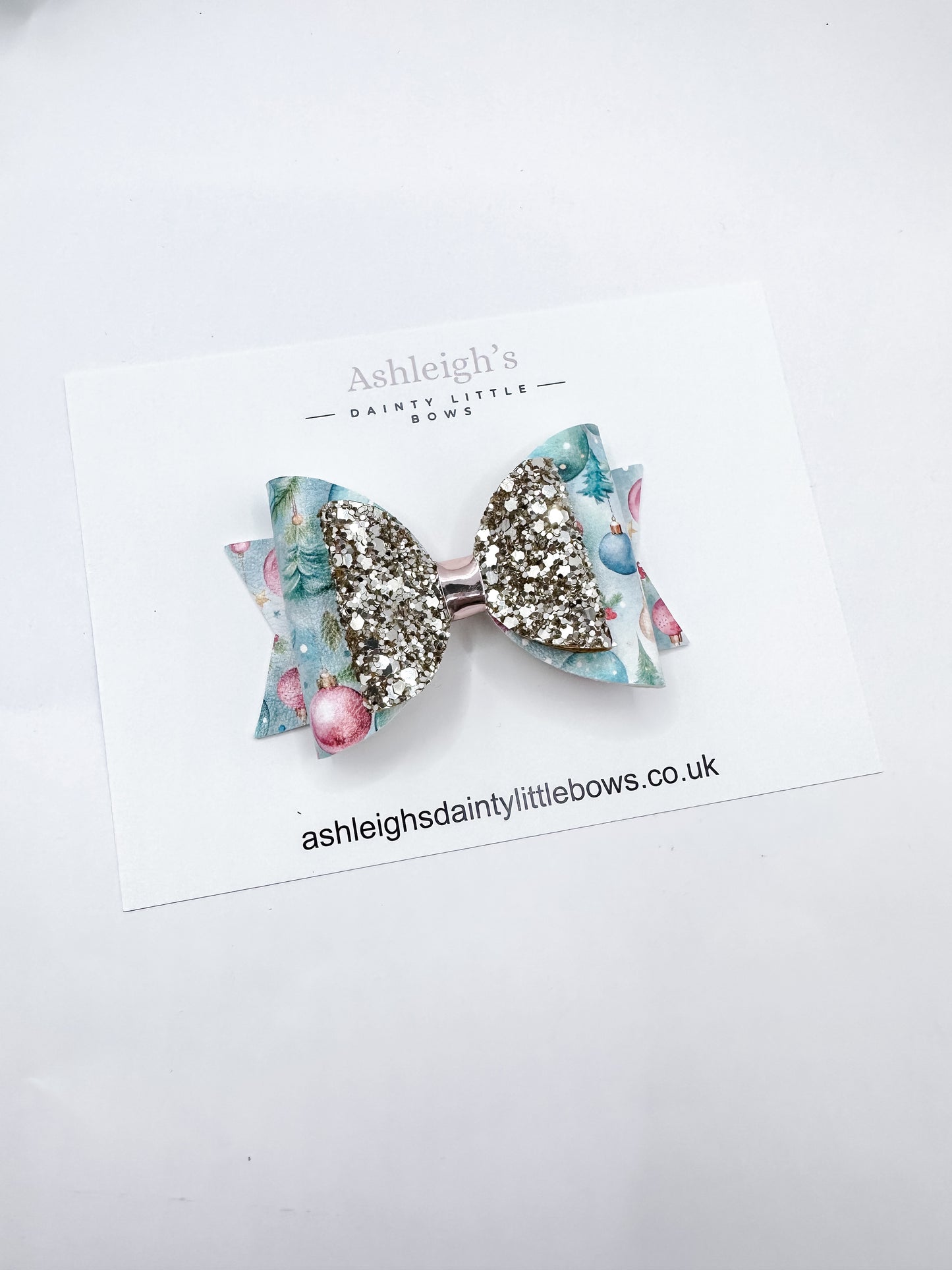 Bauble Dollie bow