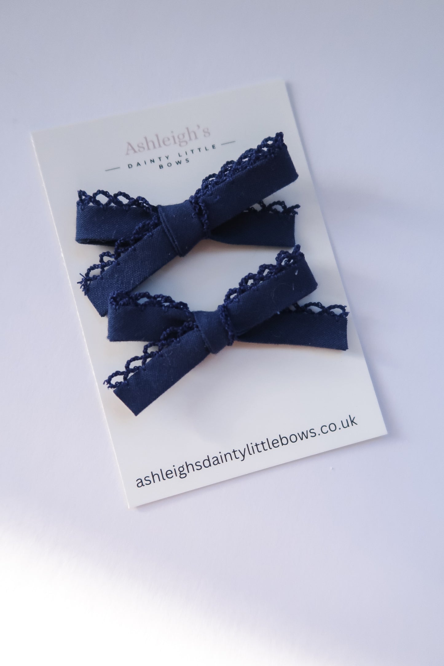 Frilly handtied bow (9 colours available