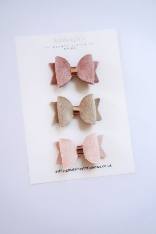 Suede mini dolly bow