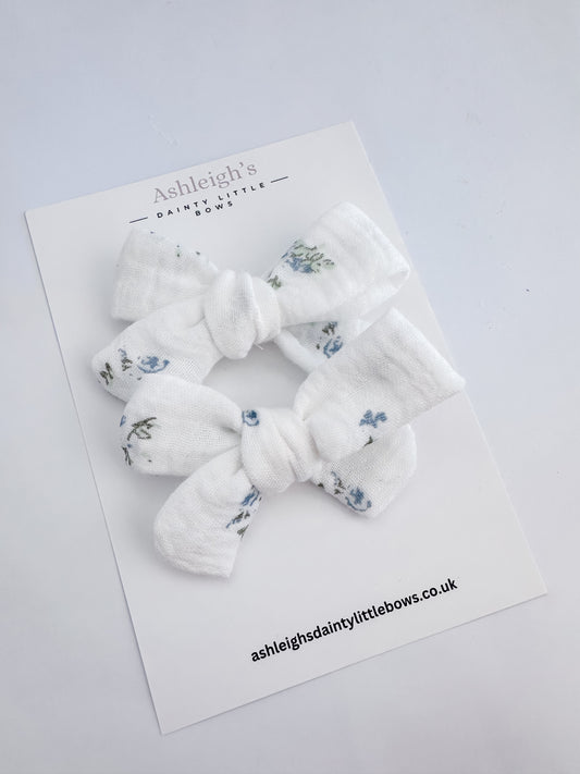Soft chunky blue flowers