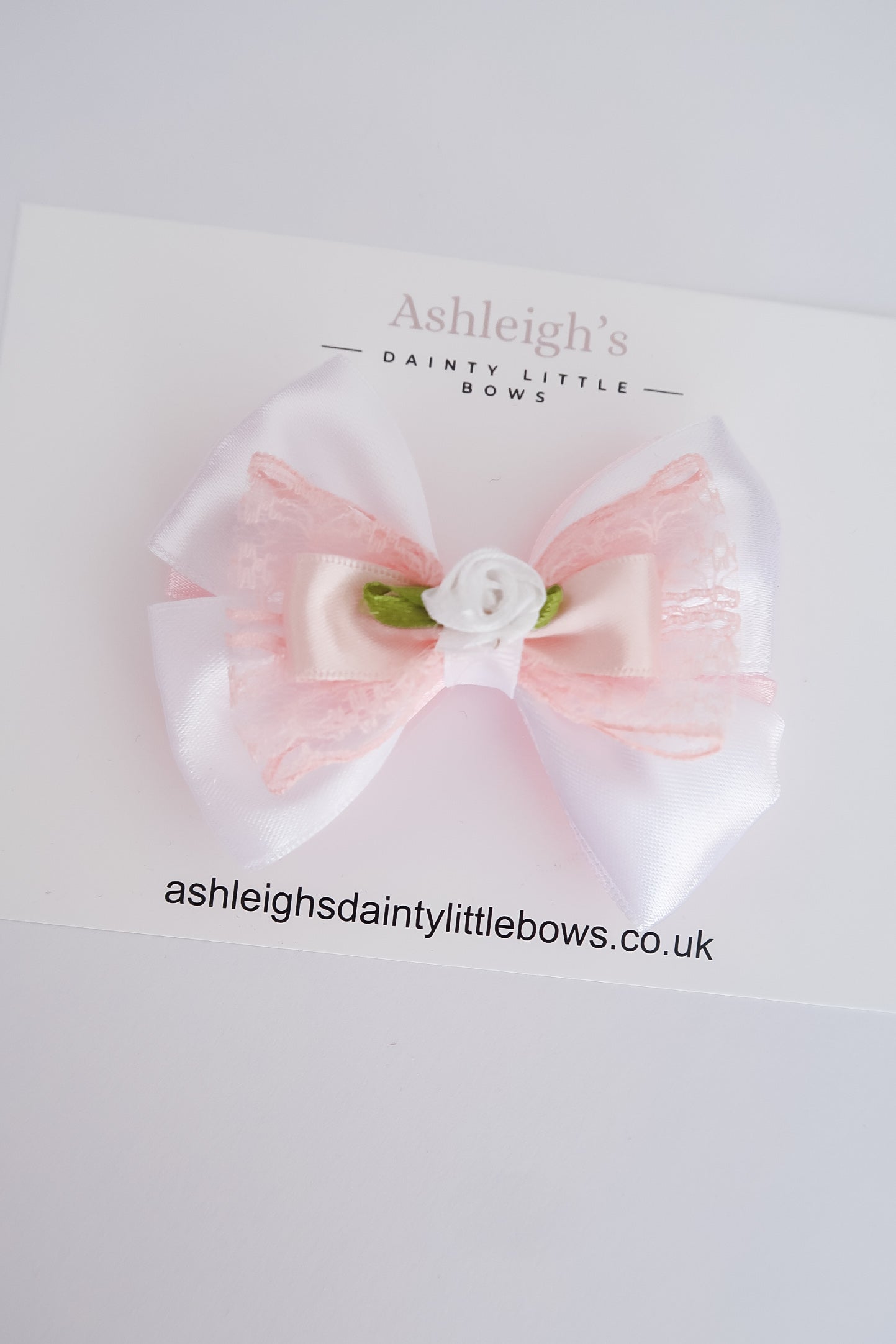 Darling Lacey bow