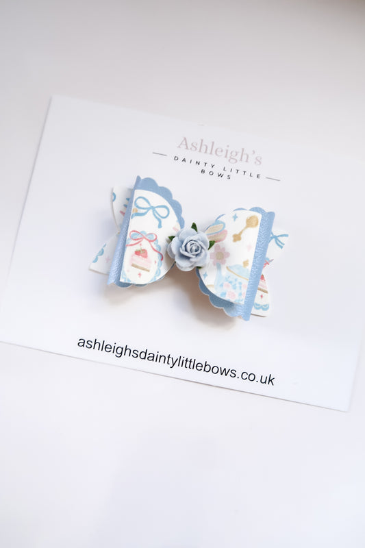 Tea party scalloped bow