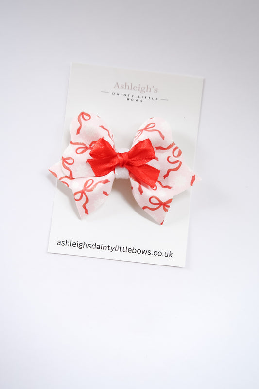 Pink bow snowflake hali