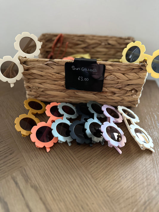 Flower sun glasses