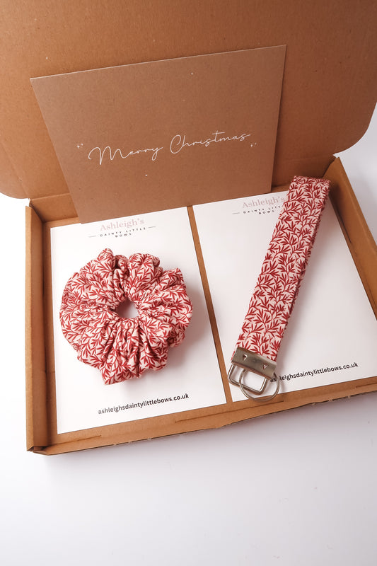 Gift set | scrunchie and wrislet