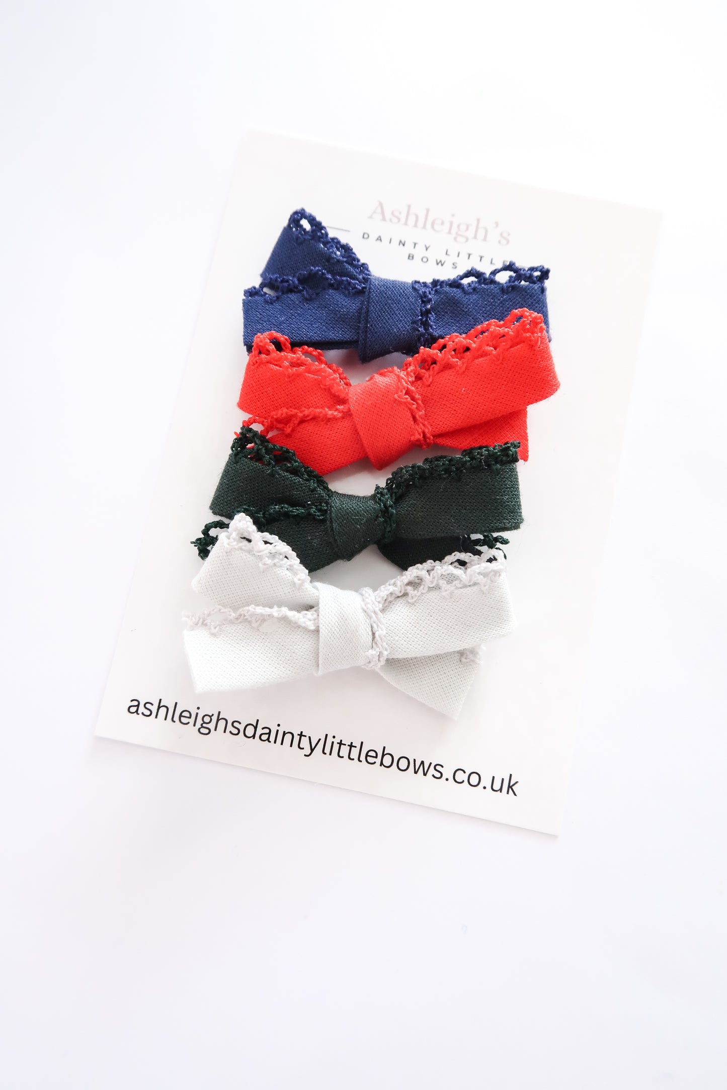 Dainty frill school clip