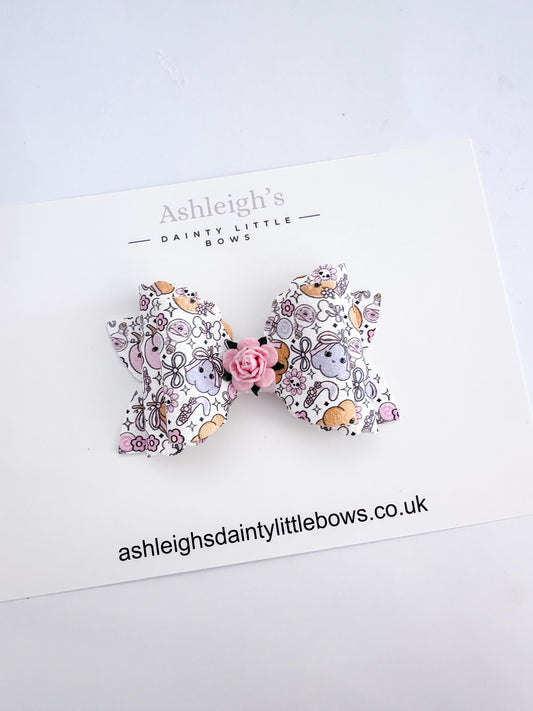Frilly pumpkin scalloped bow