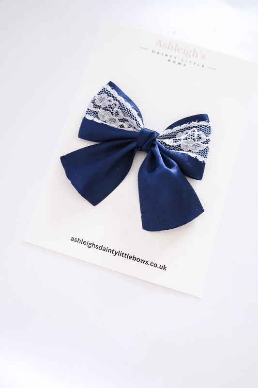 Lace school bow