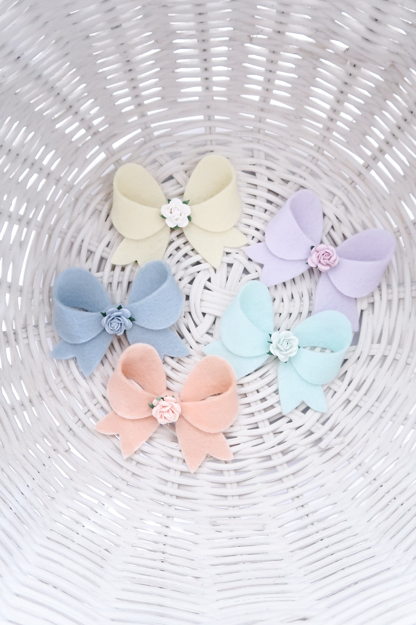 Pastel flutter bows