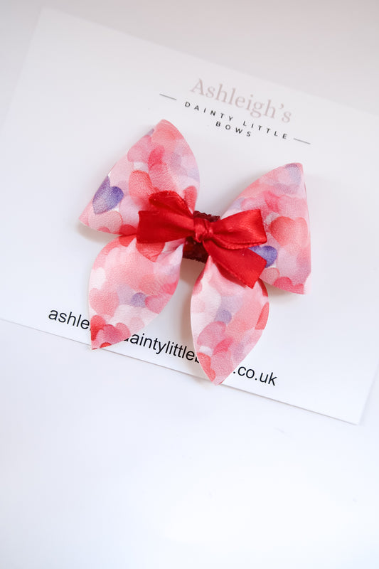 Valentines hearts pinch bow