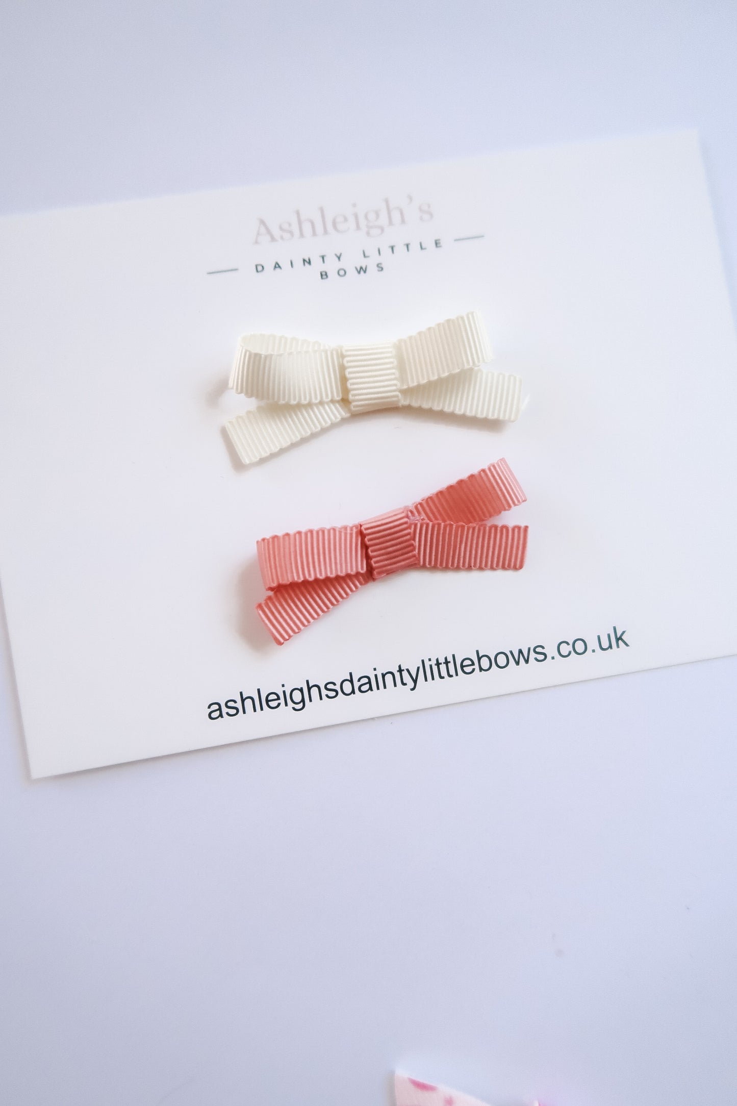 Dainty scalloped bow
