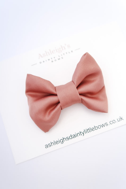 Dusky pink classic satin bow