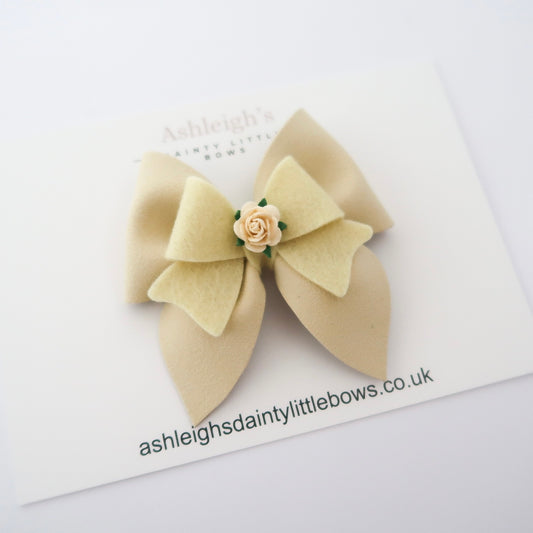 Lemon princess shape bow