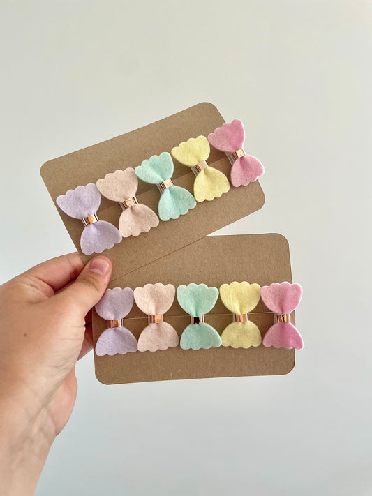 Pastel scalloped bows